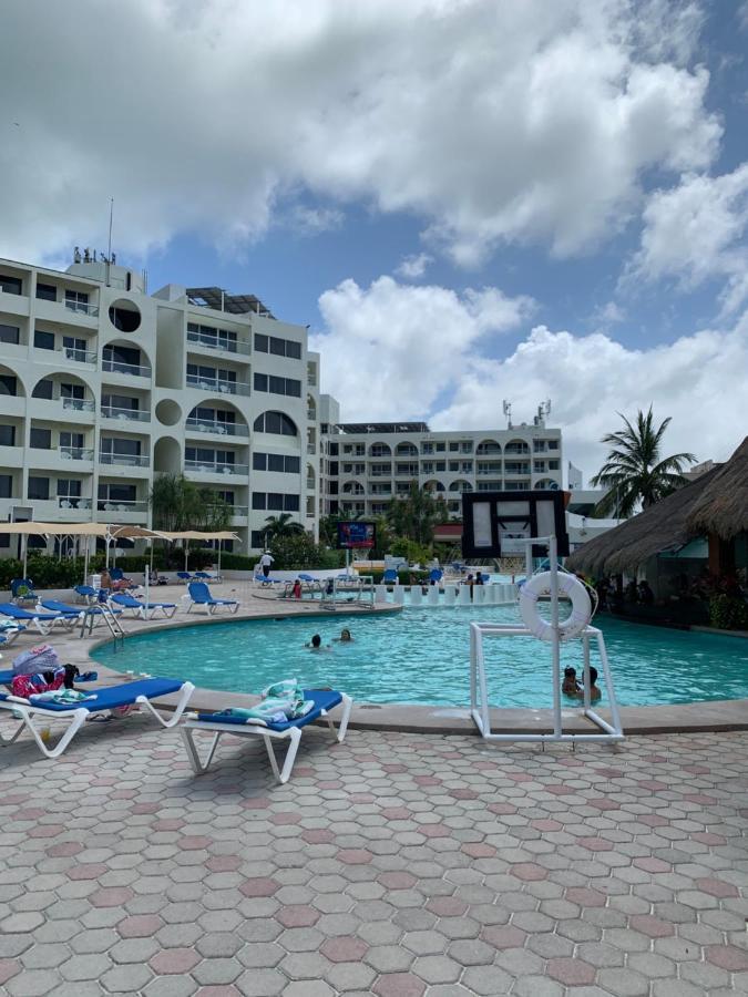Ocean View Aquamarina Lägenhet Cancún Exteriör bild